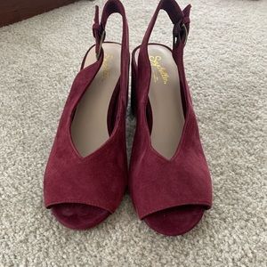 BRAND NEW Seychelles sling back shoes, never worn. Wine colored,suede Paid $118.